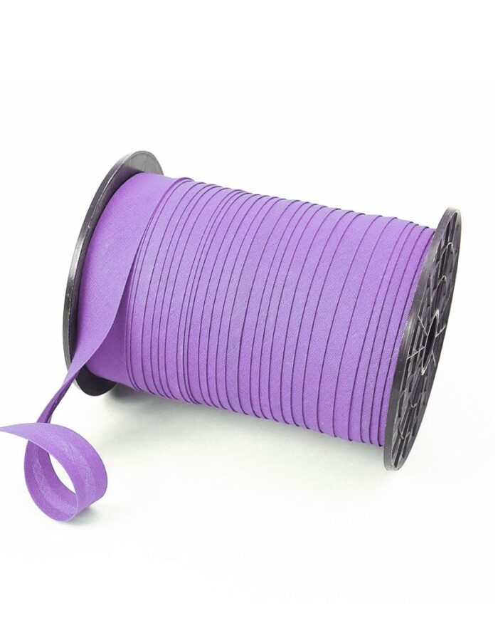 Banda bie bumbac sau bias este o bandă îngustă de țesătură, tăiată in unghi pe tesatura, fibrele benzii, aflându-se la 45 de grade până la lungimea benzii.