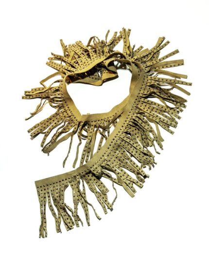 Franjuri imitatie piele cu strasuri conice si rotunde, vândute la metru.