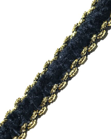 Dantela brodata cu lurex cu aspect metalic argintiu / auriu. Banda lurex dantela.
