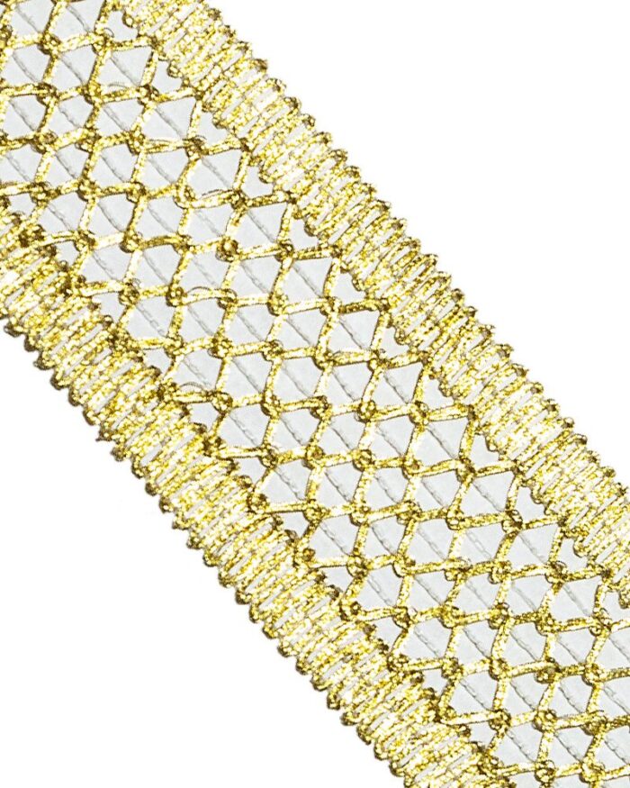 Dantela brodata cu lurex cu aspect metalic argintiu / auriu. Banda lurex dantela.
