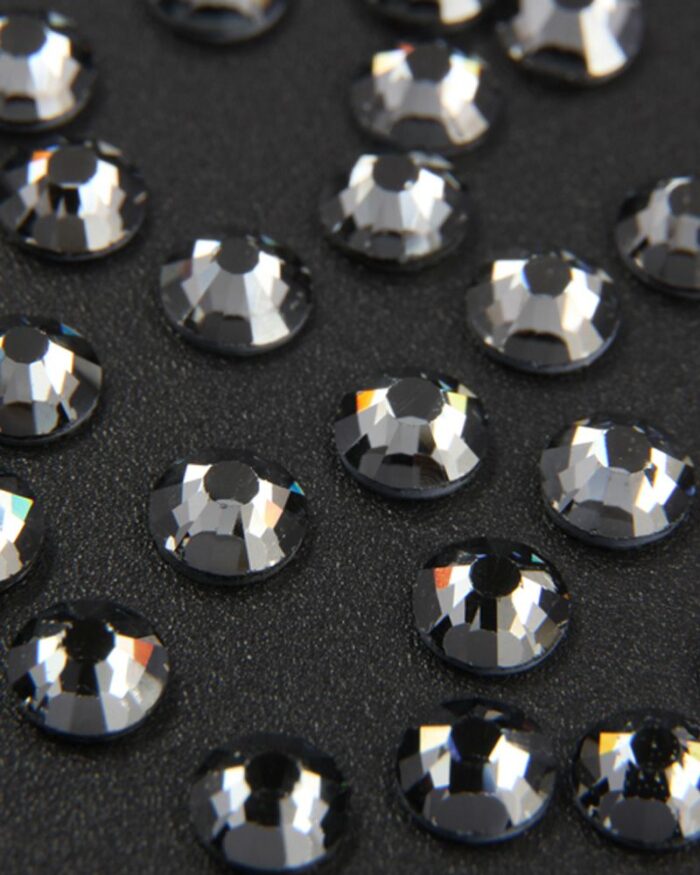 cristal tip Swarovski SS16_104-black-diamond Pietre din sticla tip Swarovski ss30 - 104-black-diamond - imagine 1