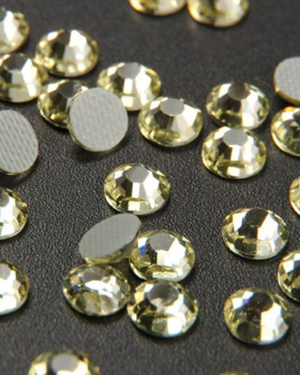 Pietre din sticla tip Swarovski ss20 - 118-Jonquil