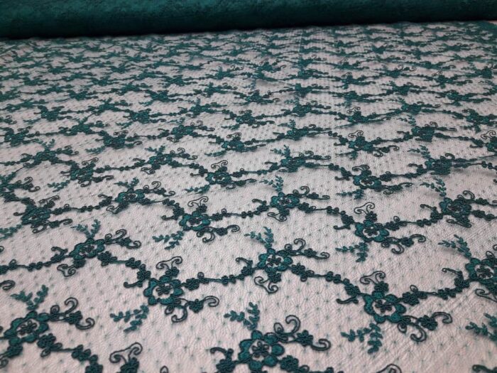 broderie pe tulle 1,5 m broderie pe tulle 1,5 m