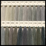 Ata de cusut manual este de exceptie, ideala pentru coaserea manuala sau cu masina de cusut, disponibila intr-o variata gama de culori.