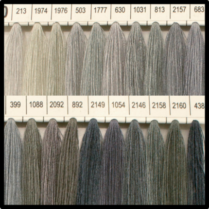 Ata de cusut manual este de exceptie, ideala pentru coaserea manuala sau cu masina de cusut, disponibila intr-o variata gama de culori.