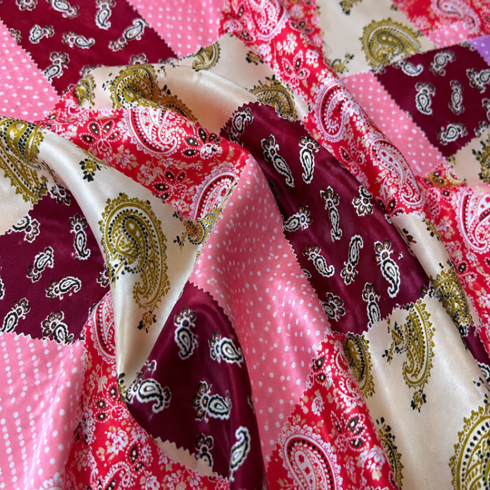 ChatGPT Image 6 iul. 2026, 17_12_12 Material Satin Elastic patchwork paisley - imagine 1