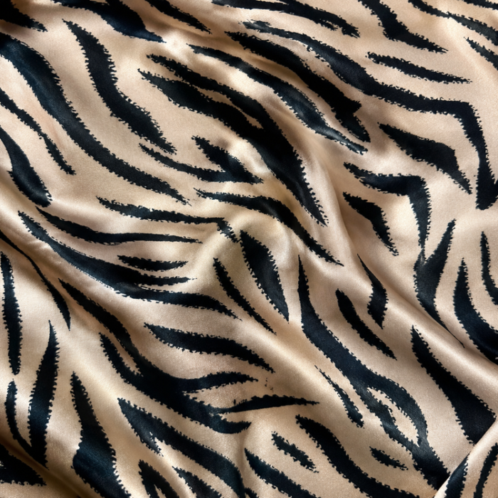 ChatGPT Image 6 iul. 2026, 17_33_21 Material Satin Elastic animal print bej - imagine 1