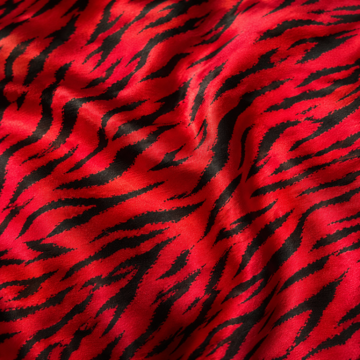 ChatGPT Image 6 iul. 2026, 17_35_22 Material Satin Elastic animal print roșu - imagine 1